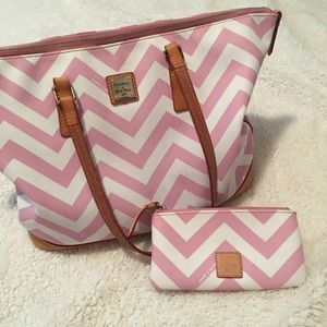 DOONEY & BOURKE Tote with Matching Pouch